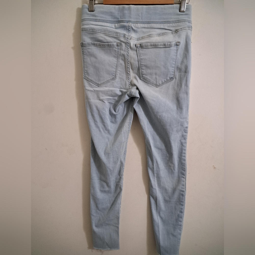 Jeans - Picture 2 of 6
